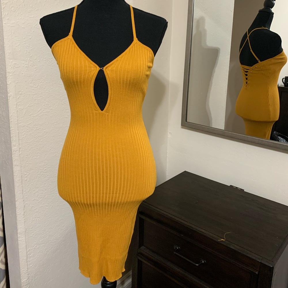 Mustard midi